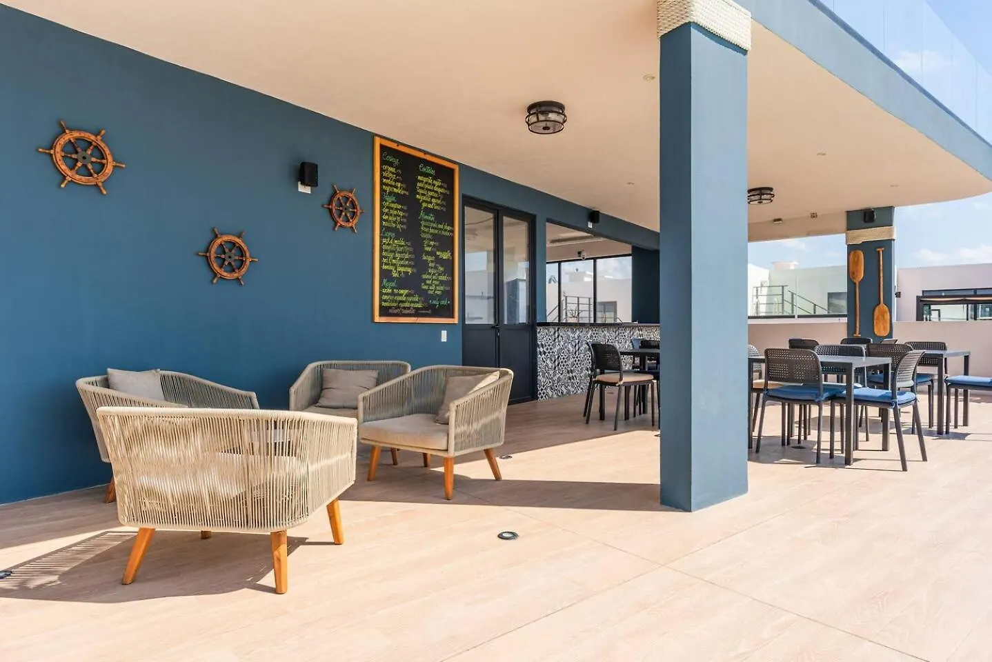 Oceanview 1-Br Beach Condo Playa del Carmen