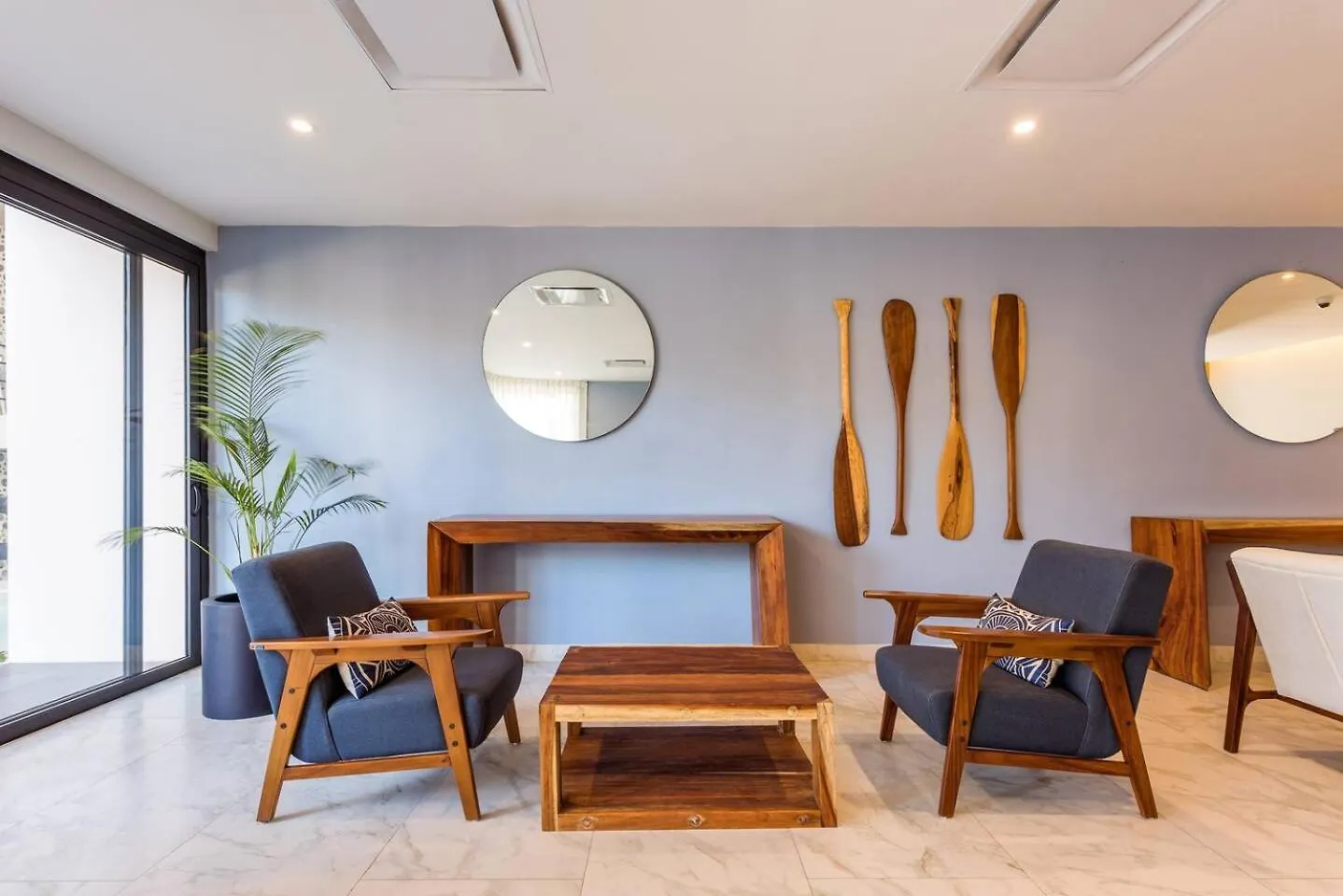 Oceanview 1-Br Beach Condo Playa del Carmen Mexico
